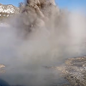 biscuit basin eruption